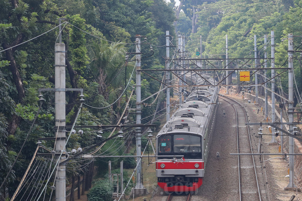  Subsidi Tarif KRL Berbasis NIK Akan Diterapkan Mulai 2025