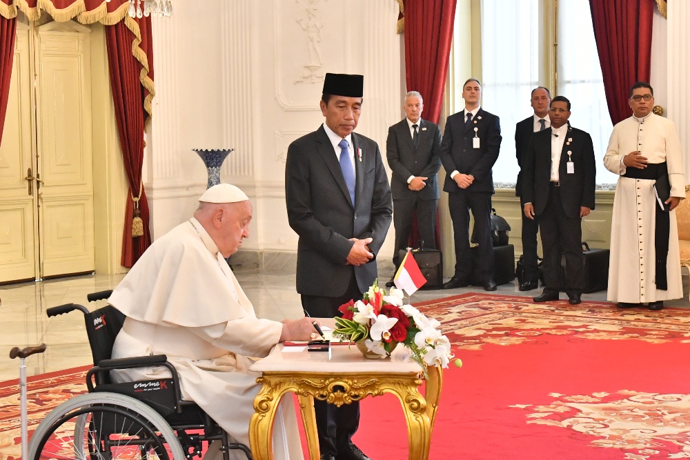  Pesan Paus Fransiskus di Buku Tamu Istana: God Bless Indonesia!