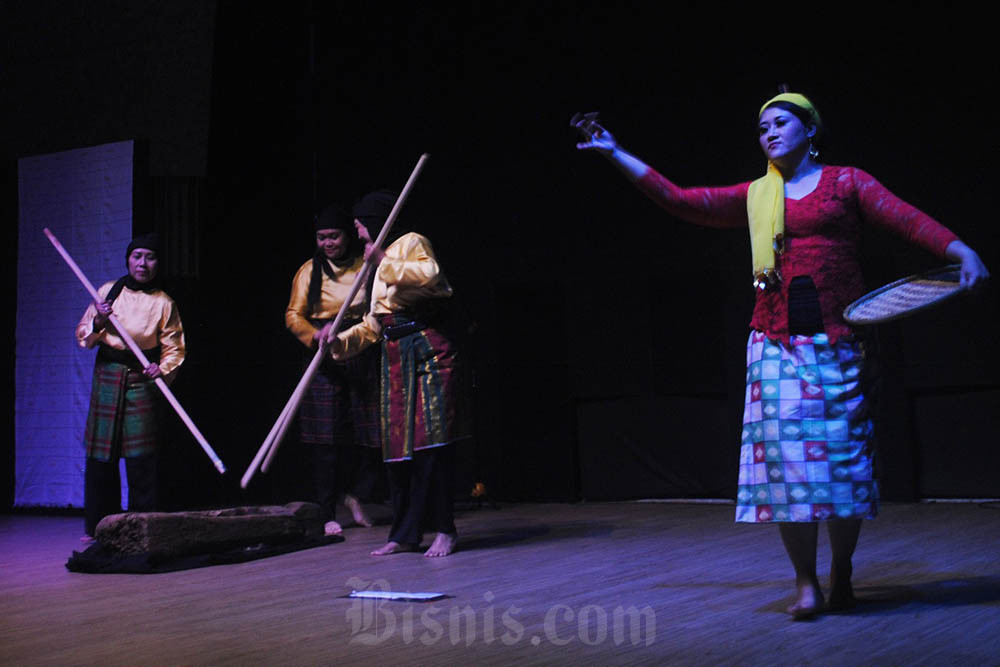  Bakul Budaya-Makara Art Center UI Gelar Hari Tenun Nasional 2024