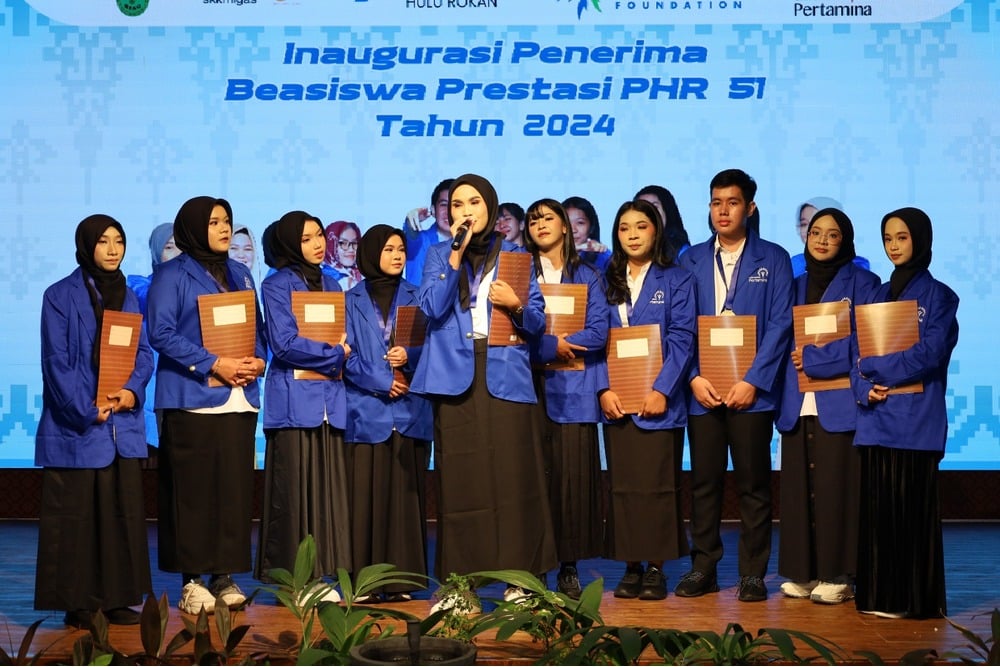  PHR Sambut 10 Putra Putri Terbaik Riau Penerima Beasiswa Prestasi 2024