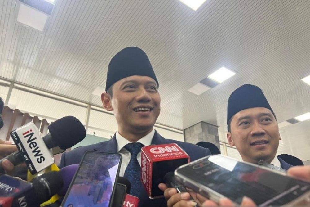 Menteri Agraria dan Tata Ruang/Kepala Badan Pertanahan Nasional (ATR/BPN) Agus Harimurti Yudhoyono (AHY) usai menghadiri penyampaian RUU APBN Tahun Anggaran 2025 dan Nota Keuangan pada Sidang Paripurna DPR RI Tahun Sidang 2024-2025 di Gedung MPR/DPR/DPD, Jakarta, Jumat (16/8/2024) ANTARA/Bayu Saputra