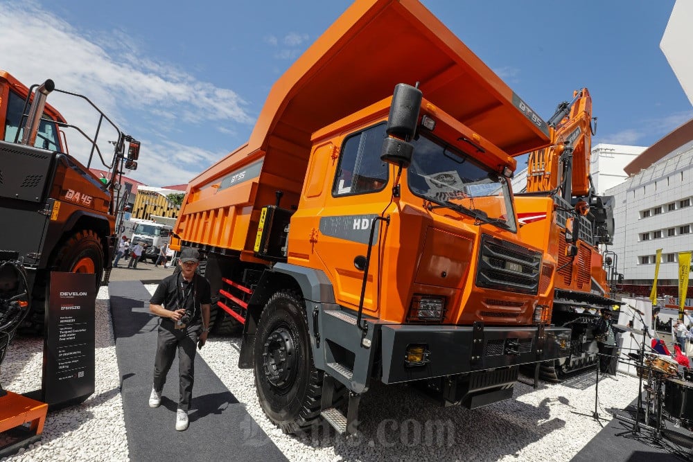  Kobexindo Kenalkan Alat Berat Tambang Berbadan Lebar