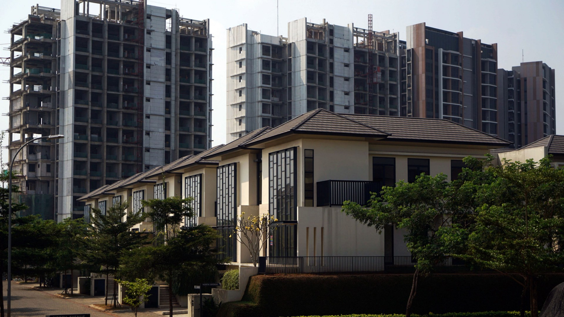  Gerak Saham Properti Makin Lincah Jelang Pelonggaran Moneter The Fed