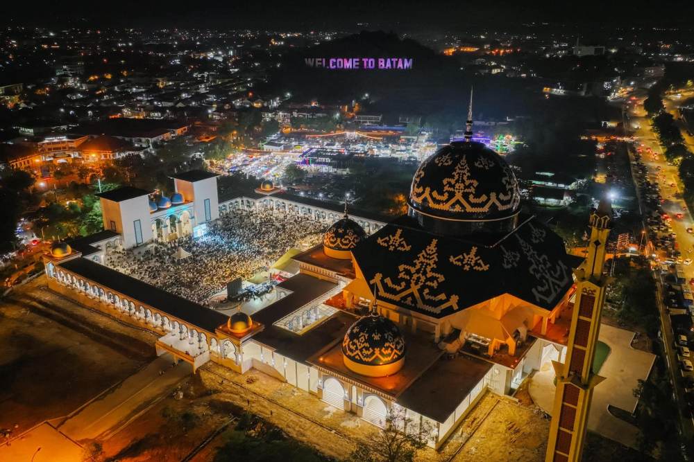  Destinasi Wisata Religi Baru di Batam, Masjid Agung Raja Hamidah Resmi Dibuka
