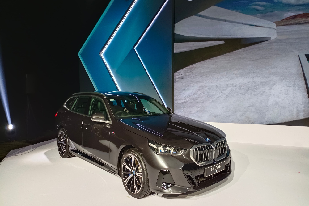  BMW Luncurkan BEV i5 Touring Terbaru: Harga Fantastis, Stok Terbatas