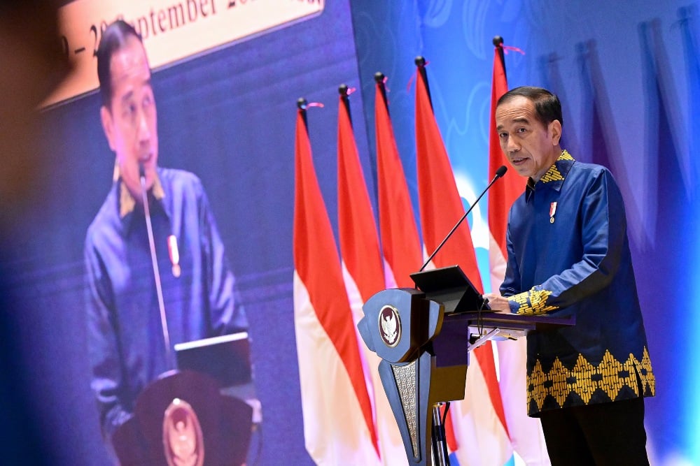  Jokowi Taksir 50 Ton Emas Freeport 'Lari' ke Luar Negeri per Tahun