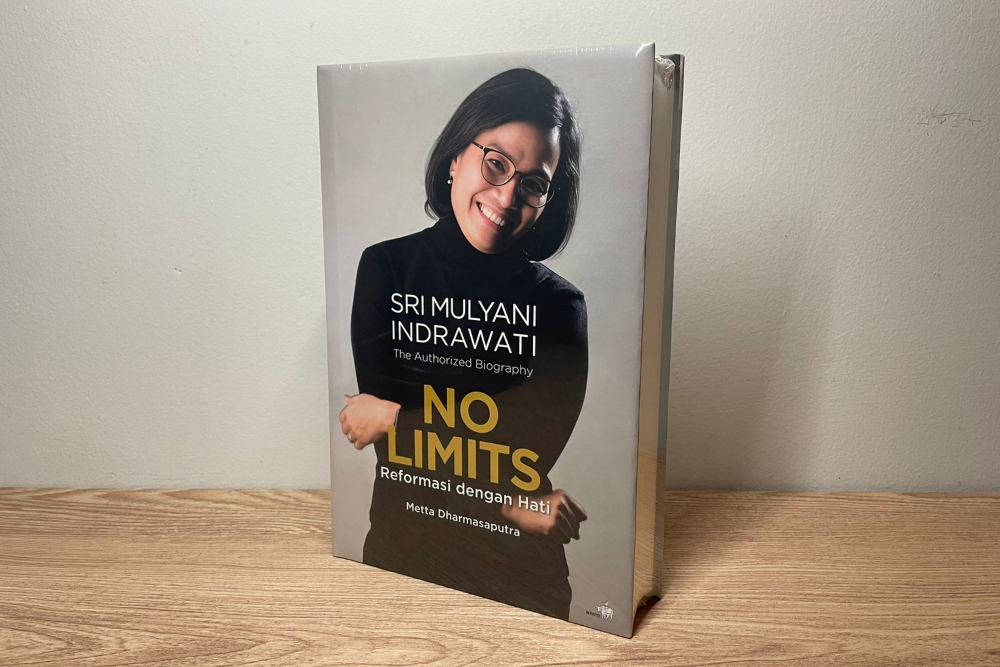 Buku biografi Sri Mulyani Indrawati berjudul 'No Limits, Reformasi dengan Hati' yang diluncurkan pada Jumat (20/9/2024). / Bisnis-Wibi Pangestu Pratama