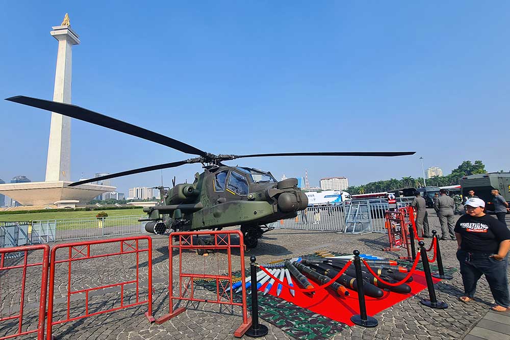  Ratusan Kendaraan Tempur dan Senjata Milik TNI Di pajang saat Pameran Alutsista di Kawasan Monas