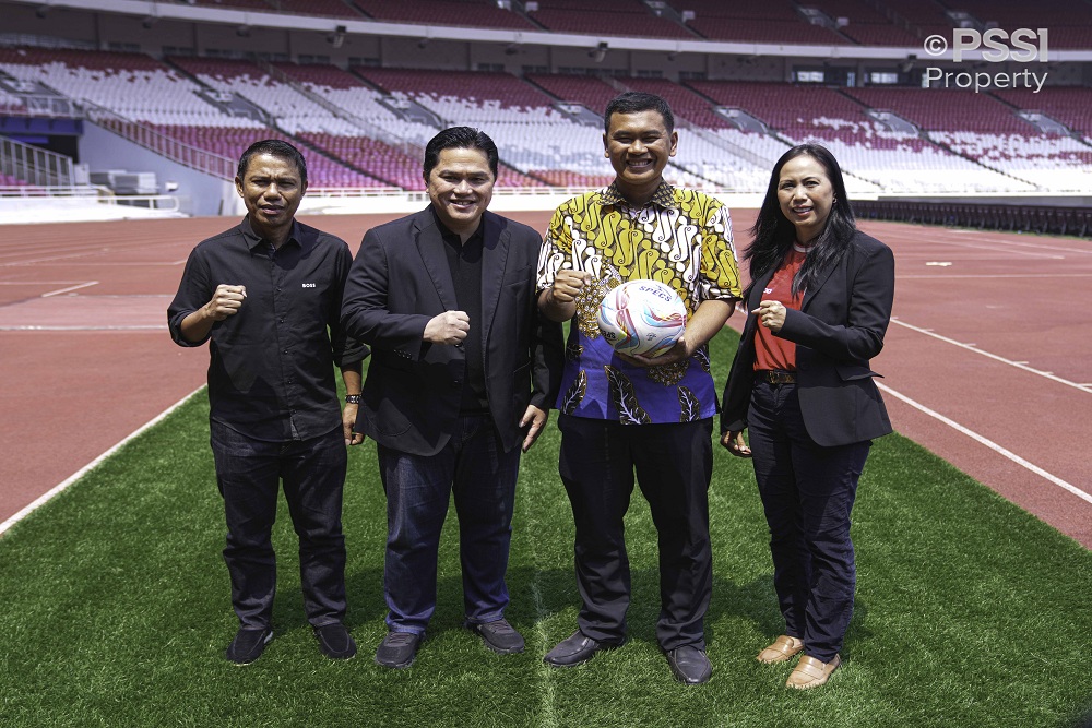  PSSI Terima Bola Bertanda Tangan Paus Fransiskus, Erick Ungkap Harapannya