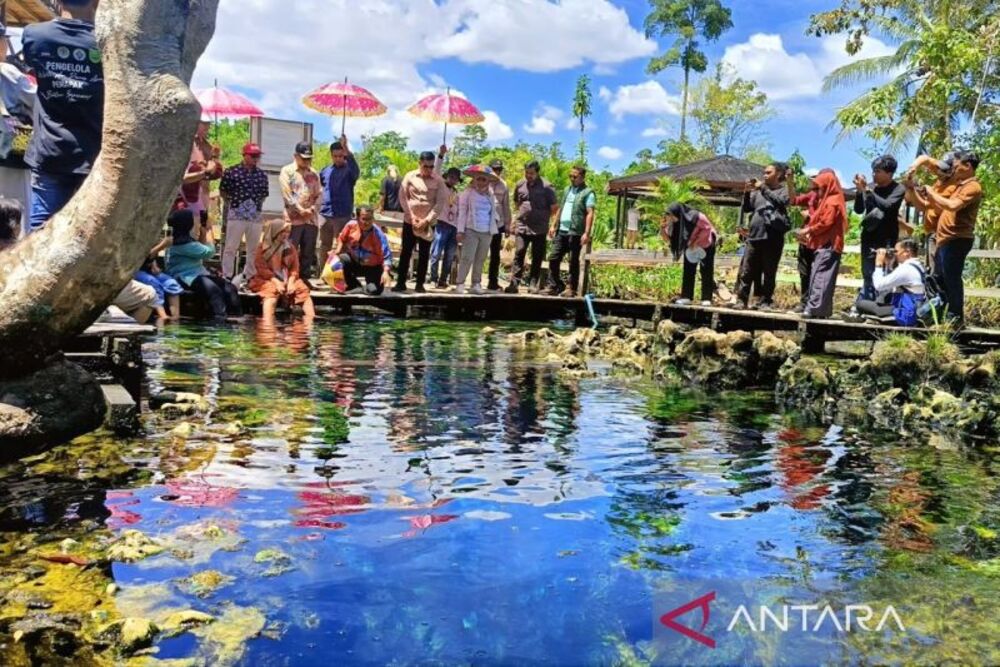  Kolam Air Panas Berau Jadi Daya Tarik Wisata