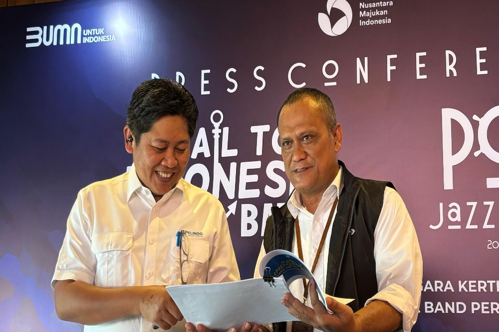 Jajaran Direksi PT Pelindo Solusi Logistik dalam konferensi pers Sail to Indonesia Goes to BMTH, Senin (23/9/2024). Bisnis/Artha Adventy
