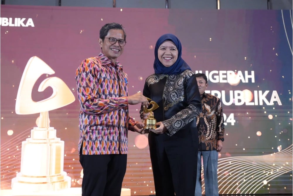  Bukit Asam (PTBA) Raih Penghargaan Anugerah ESG Republika 2024