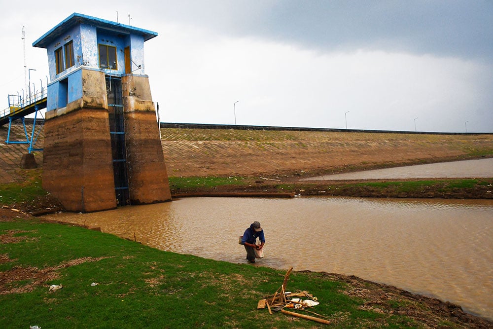  Volume Air Waduk Dawuhan Madiun Mulai Mengering