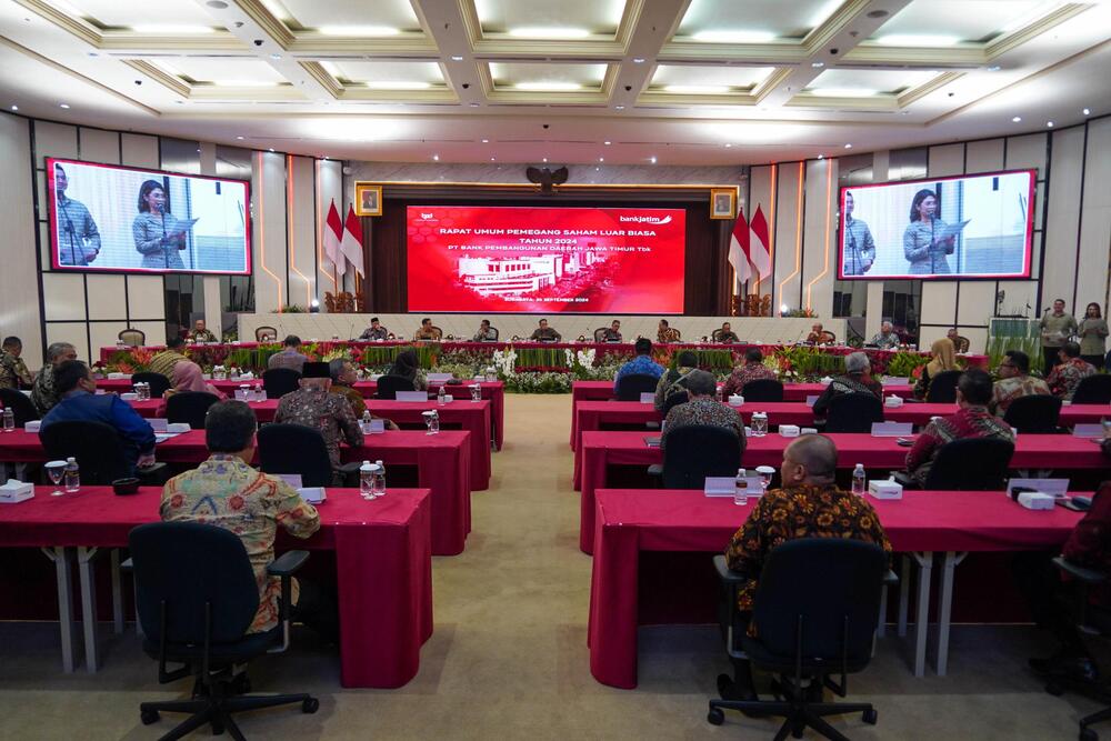  Bank Jatim Angkat Komisaris Independen dalam RUPS Luar Biasa