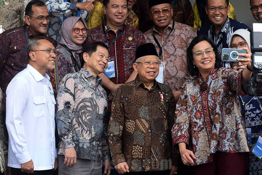  Rapat Pleno Komite Nasional Ekonomi dan Keuangan Syariah