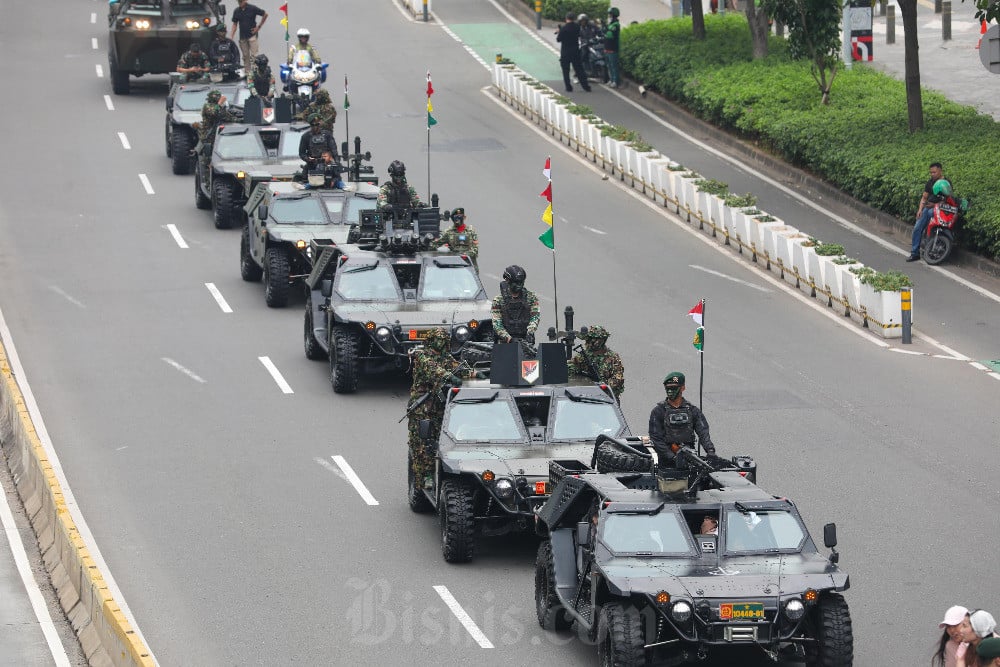  Jokowi Sebut HUT Ke-79 jadi Jembatan untuk TNI dan Rakyat