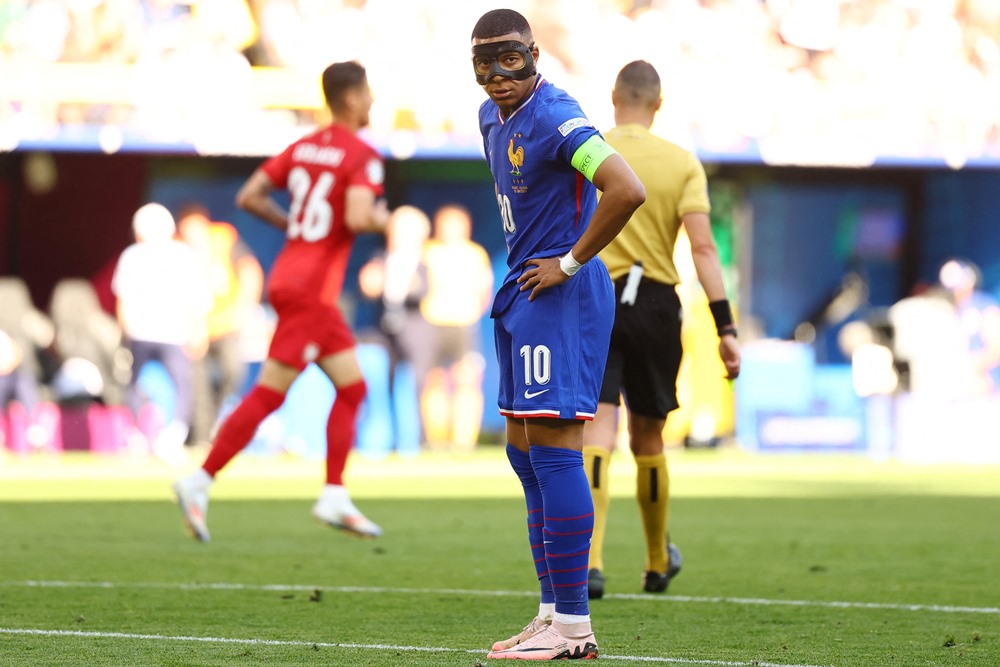  Mbappe Kena Kritik Pedas Usai Absen Bela Prancis Lawan Israel dan Belgia
