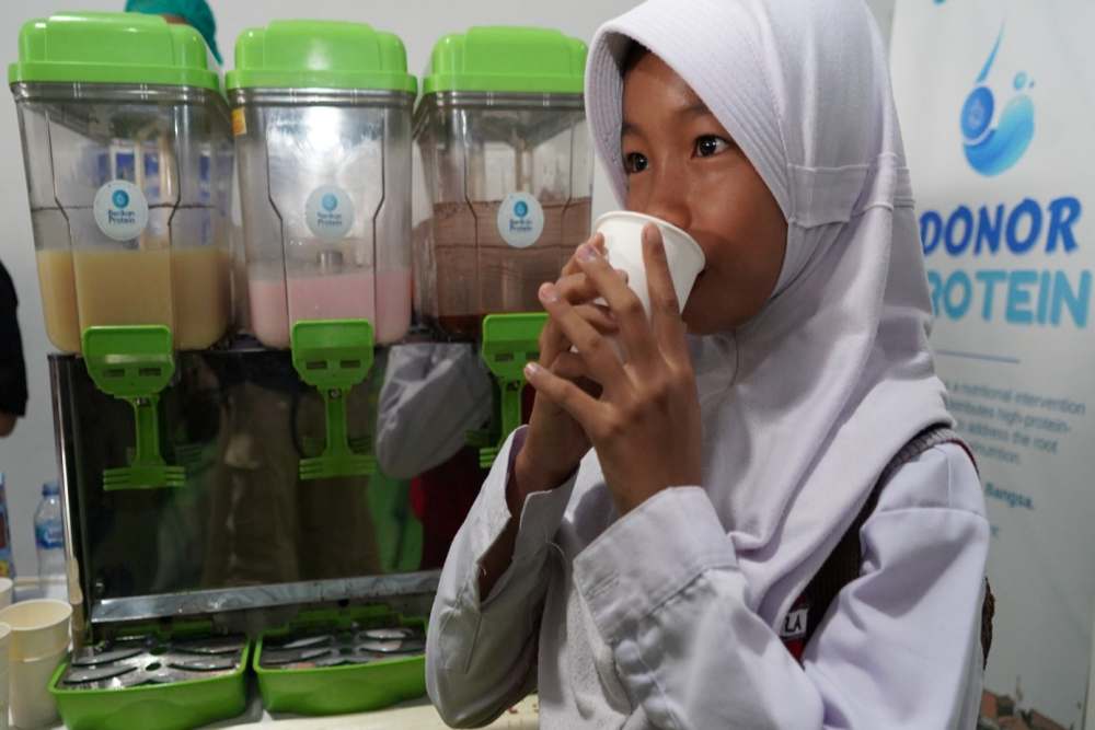  Badan Gizi Nasional Bakal Uji Coba Susu Ikan untuk Program Makan Bergizi Gratis