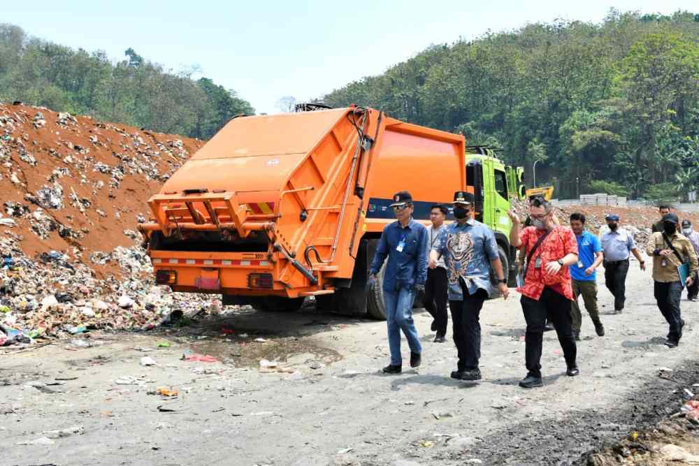  Bey Minta Bandung Raya Rem Produksi Sampah Cegah TPPAS Sarimukti Overload