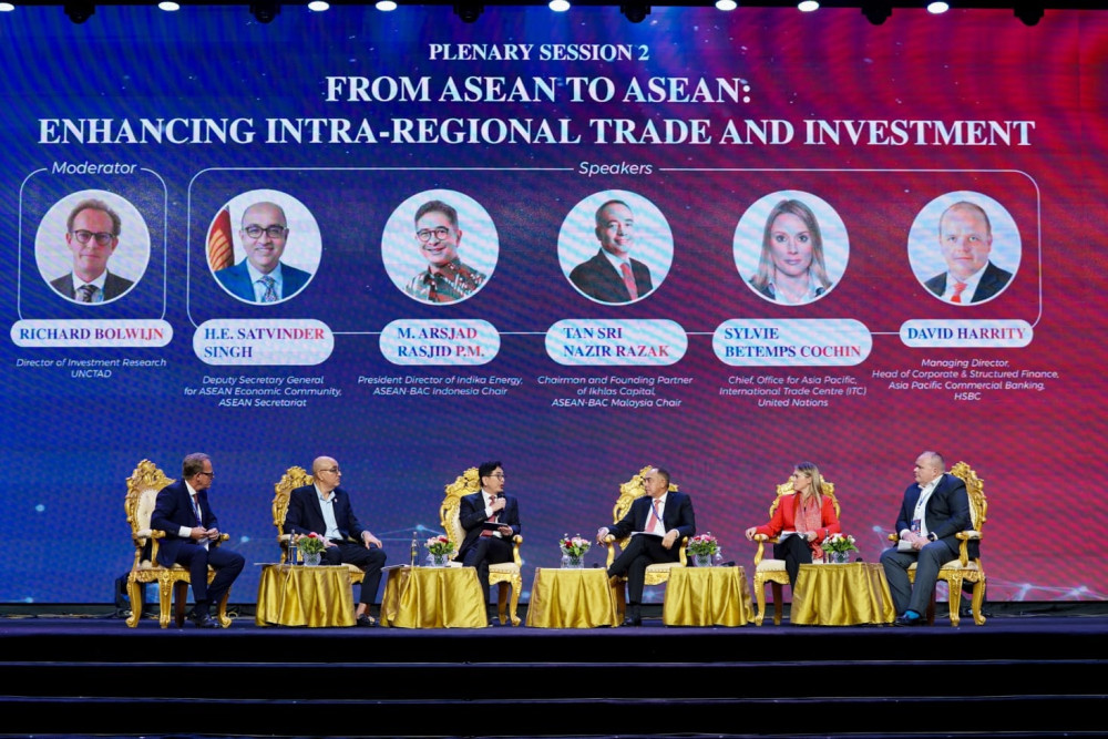  Forum ASEAN Business and Investment Summit (ABIS)