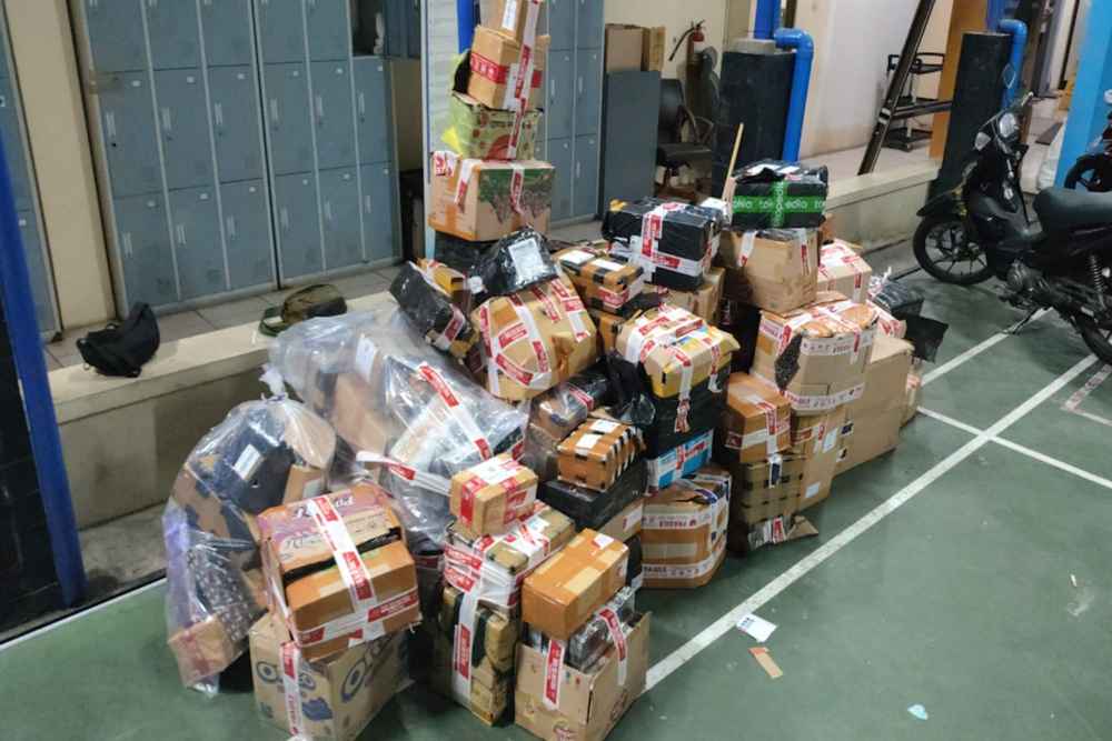 Barang bukti rokok ilegal yang berhasil diamankan petuga Bea Cukai Malang. Istimewa