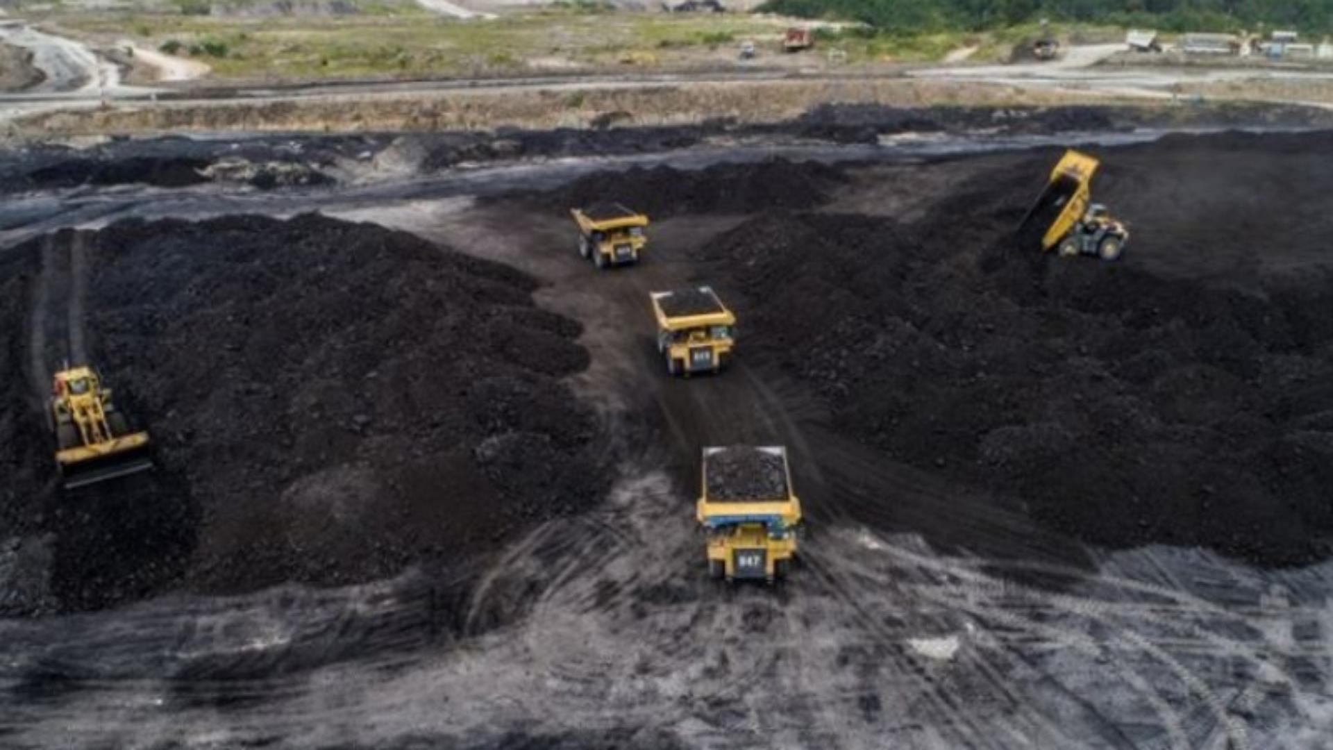 Kegiatan pertambangan batu bara di wilayah operasional PT Adaro Energy Tbk./adaro.com