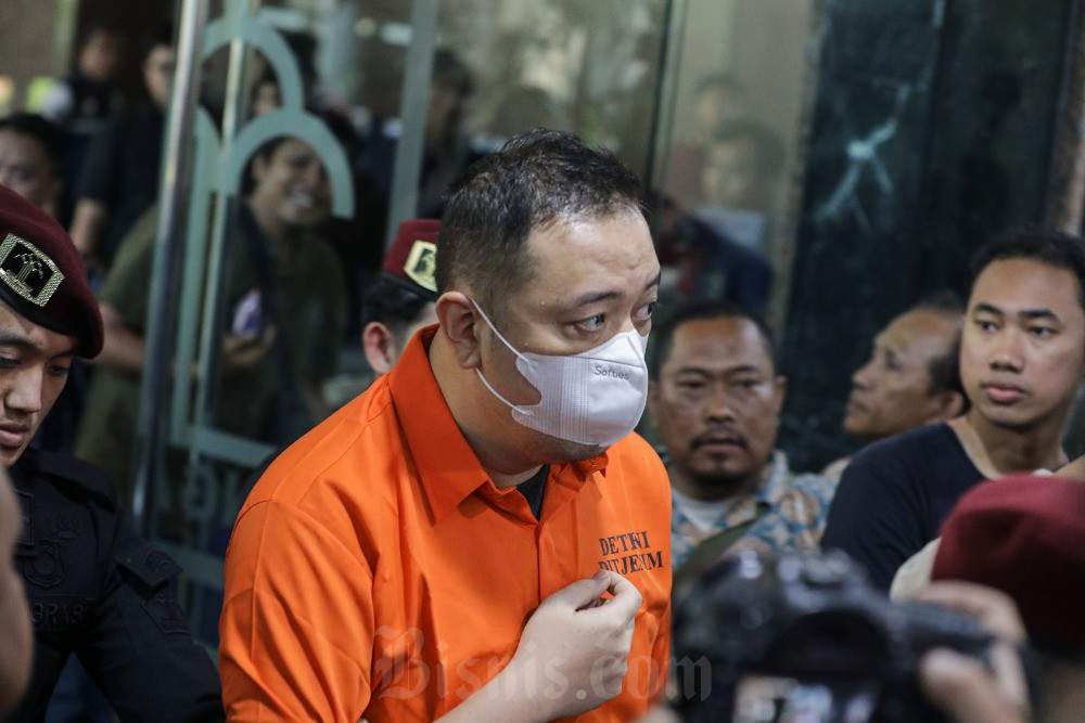  Pengungkapan Buronan Asal China