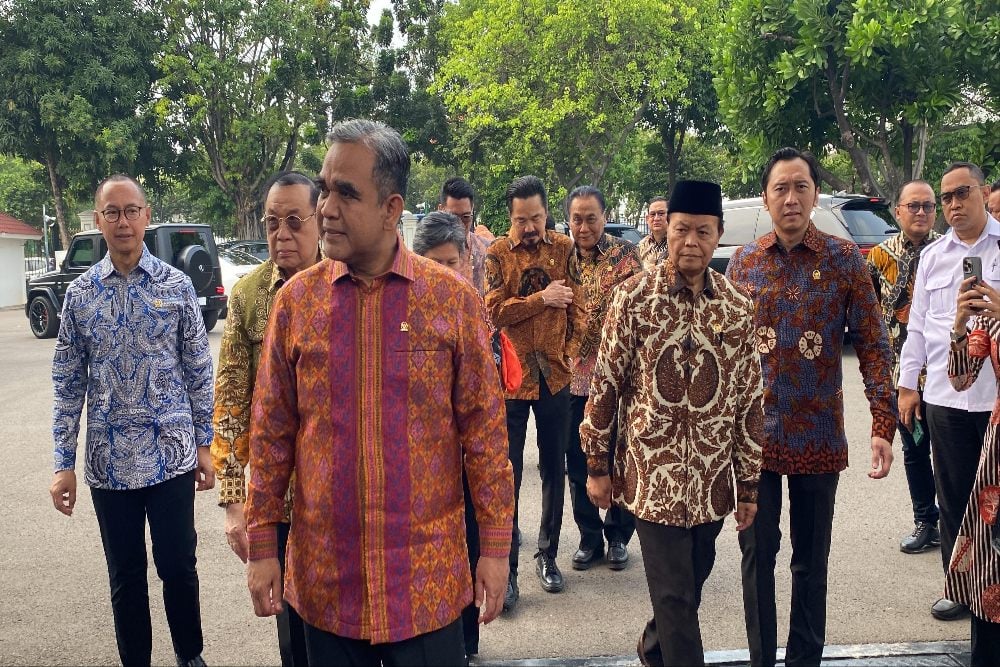  Ahmad Muzani Boyong Pimpinan MPR Temui Jokowi di Istana Merdeka