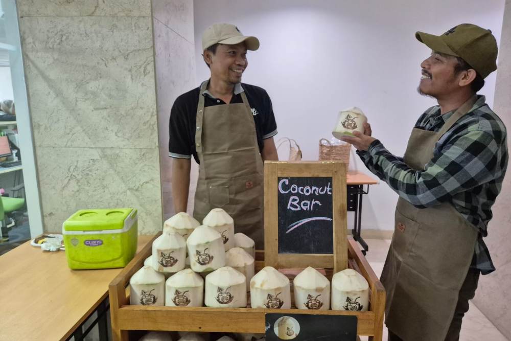  Kisah Cocowow, Bisnis Kelapa Murni dari Sukabumi