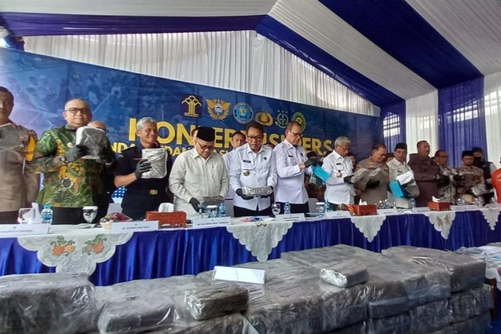  BNNP Sumbar Gagalkan Peredaran 624 Kg Ganja