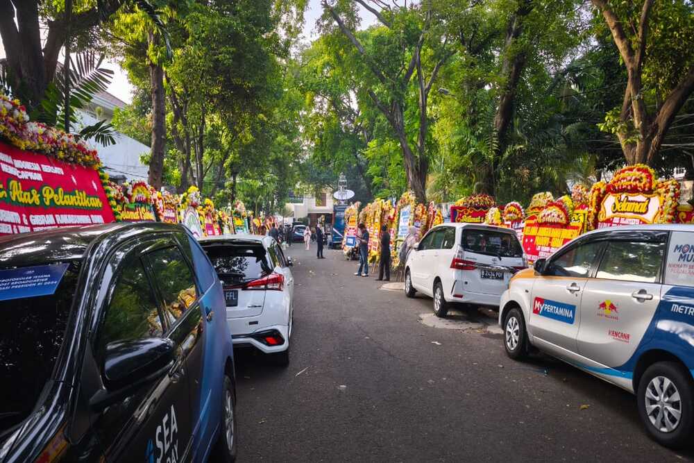  Suasana Rumah Prabowo di Kertanegara Jelang Pelantikan, Banjir Karangan Bunga