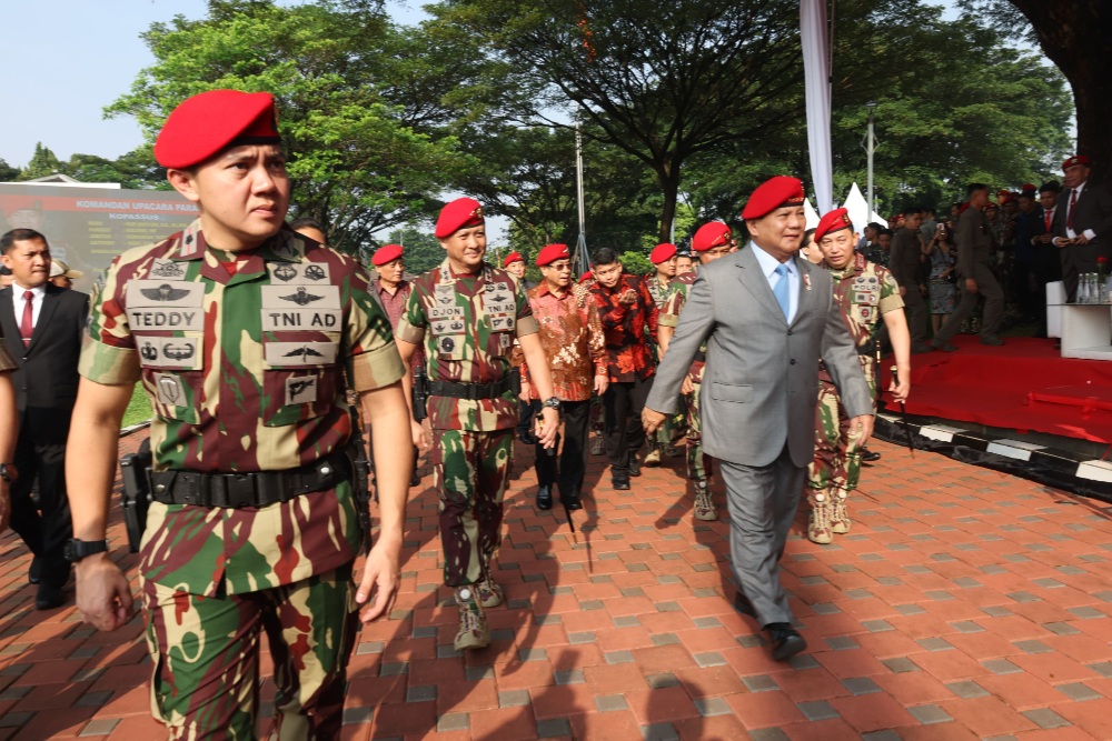  Momen Heroik Prabowo Teriak 'Komando' Bersama Prajurit Kopassus TNI