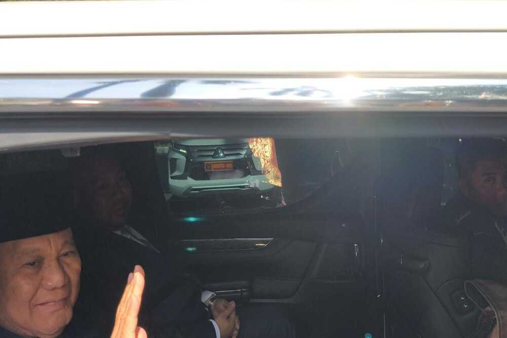  Duduk Bersebelahan, Didit Antarkan Prabowo Menuju Lokasi Pelantikan