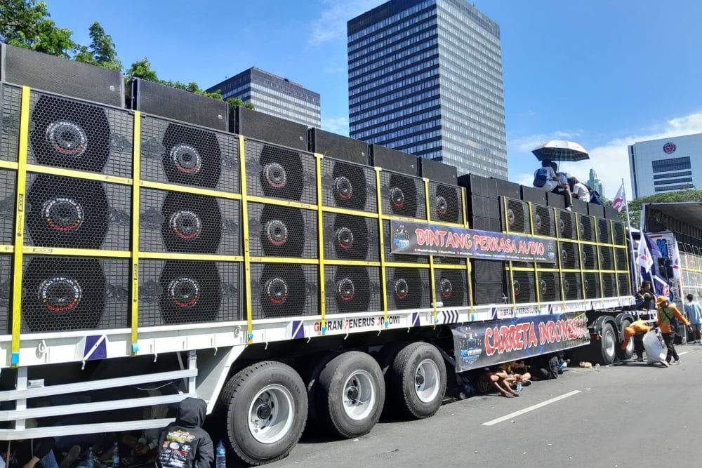  Truk Sound Horeg Padati Jalan Sudirman, Meriahkan Pelantikan Prabowo-Gibran