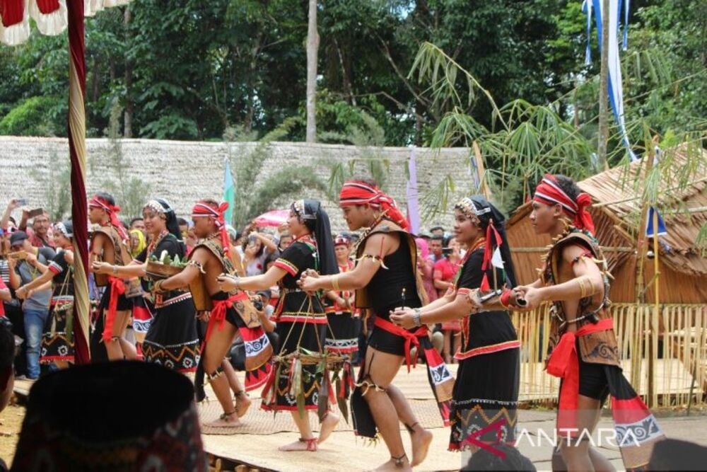  Kontribusi Sektor Pariwisata Bengkayang Terhadap Ekonomi Daerah Melemah