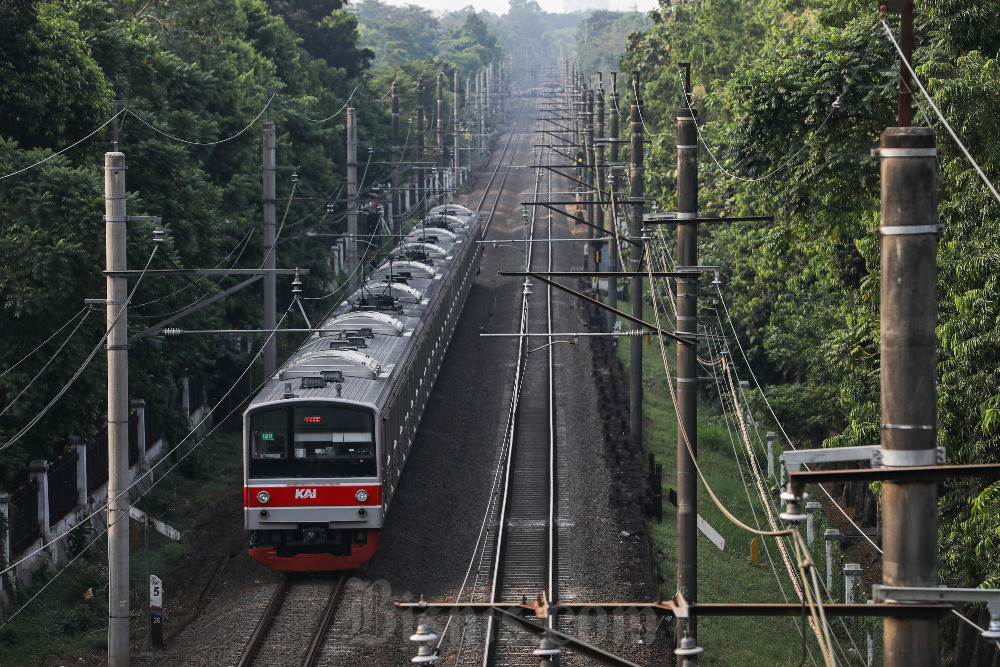  Jumlah Penumpang KRL Pada Kuartal III/2024 Meningkat 15%