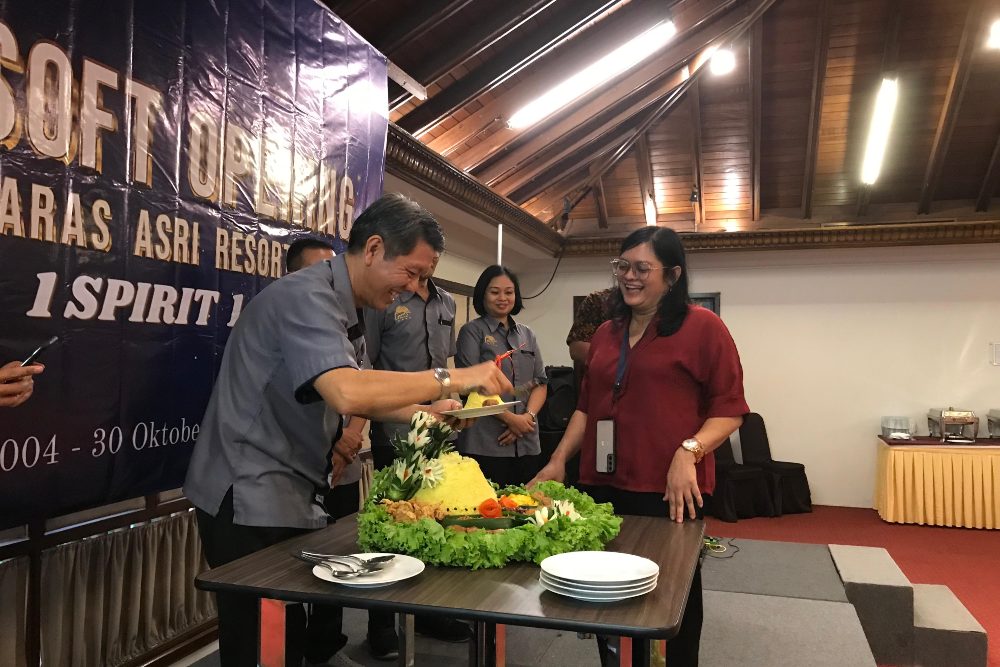  Laras Asri Resort & Spa Salatiga Gelar General Staff Meeting
