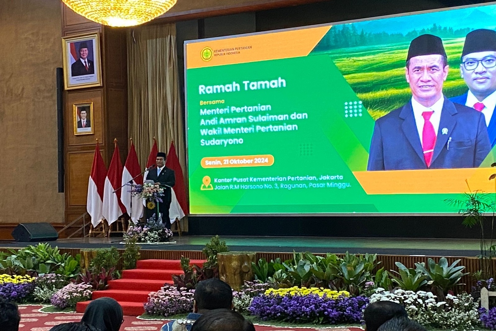  Mentan: Investor Vietnam Tertarik Industri Sapi Perah di RI