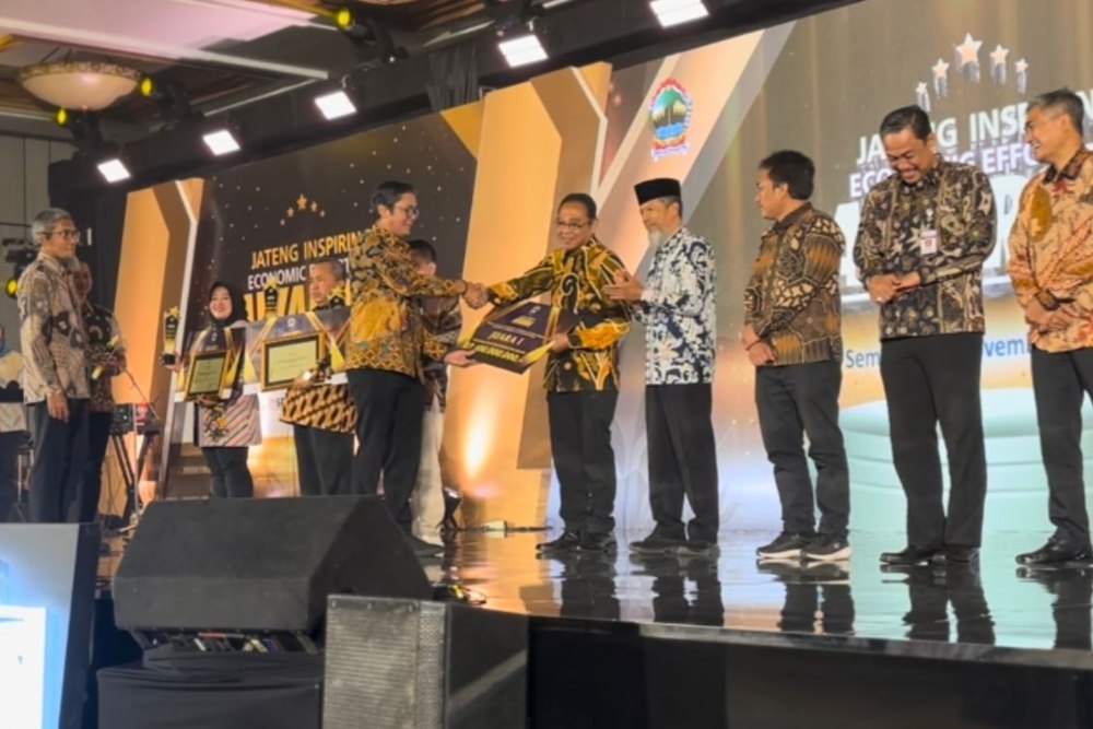  Pemkot Semarang Juara Pertama TPID Jawa Tengah
