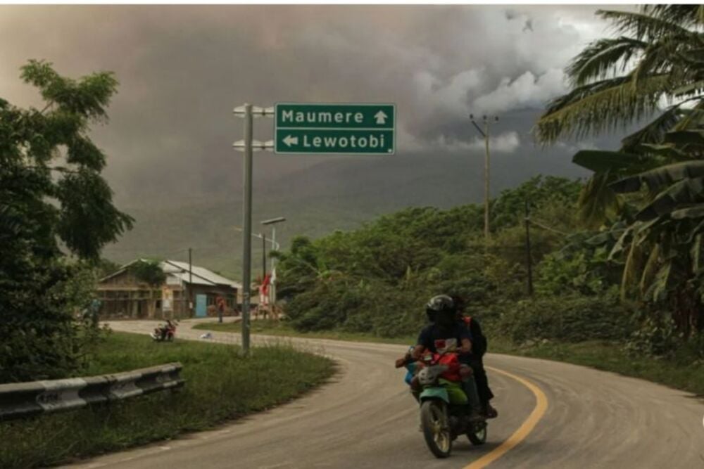  Gunung Lewotobi Laki-Laki Meletus, Enam Orang Meninggal