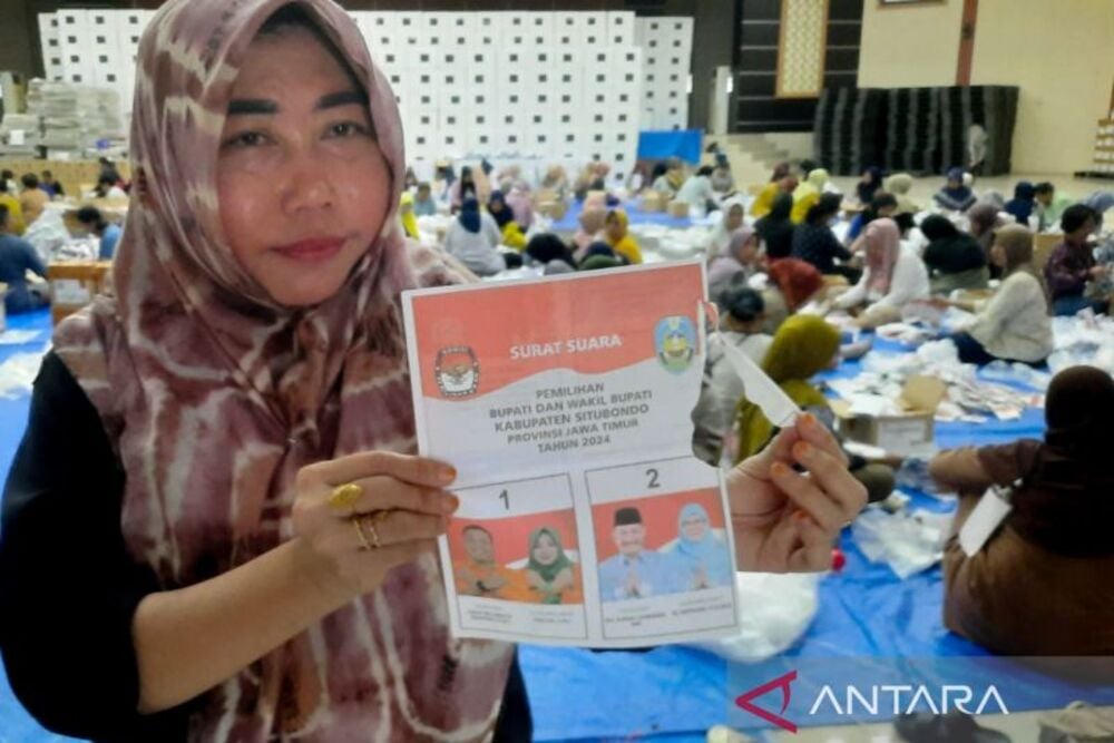  Ratusan Lembar Surat Suara Pilkada Situbondo Rusak