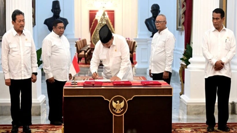  Prabowo Signs Regulation on Debt Relief for MSMEs