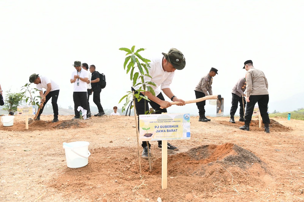  Bey Machmudin Minta Penataan Ruang Tetap Jaga Keseimbangan Ekosistem