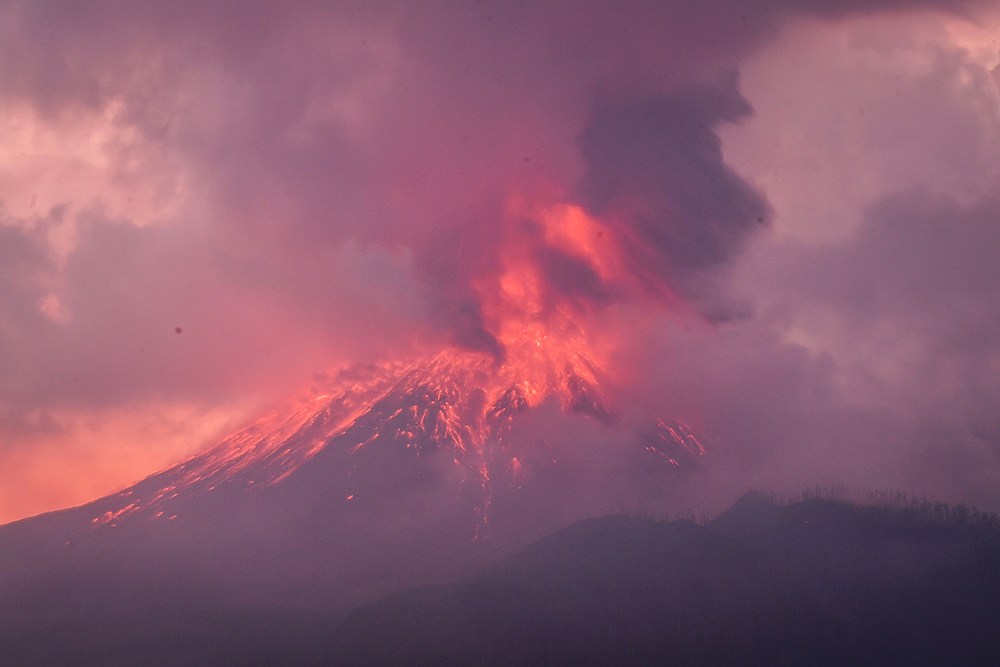  Hujan Pasir Erupasi Gunung Lewotobi