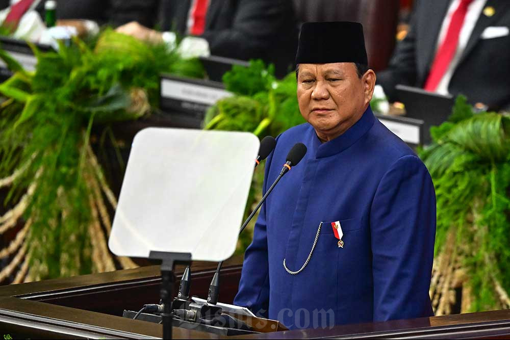 Presiden Prabowo Subianto menyampaikan pidato usai dilantik pada sidang paripurna MPR di Gedung Nusantara, Kompleks Parlemen, Senayan, Jakarta, Minggu (20/10/2024). ANTARA FOTO/Rivan Awal Lingga