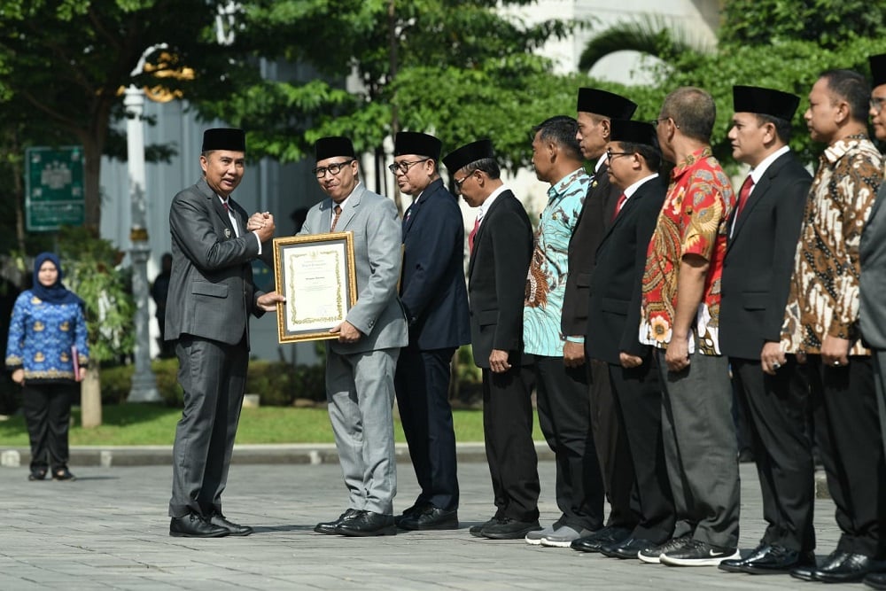  Hari Kesehatan Nasional: Bey Imbau ASN Jabar Olahraga 30 Menit Sehari