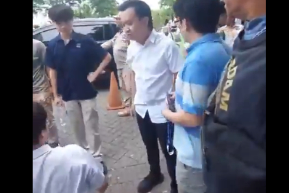  Kronologi Awal Kasus Viral Pria Minta Siswa Menggonggong di Surabaya