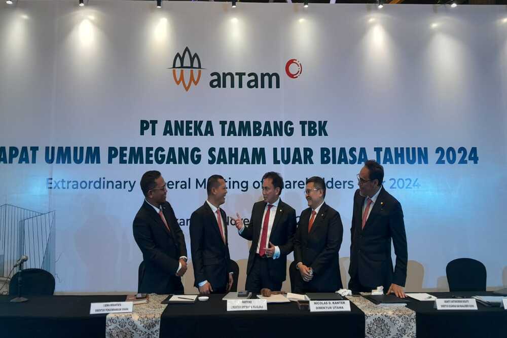  Rombak Susunan Pengurus Hari Ini, Saham Antam (ANTM) Ditutup Merah