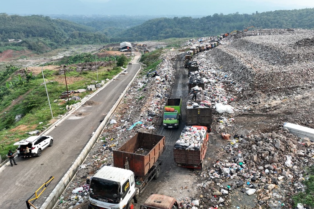  Ritase Sampah dari Kota Bandung ke TPA Sarimukti Diklaim Berhasil Turun