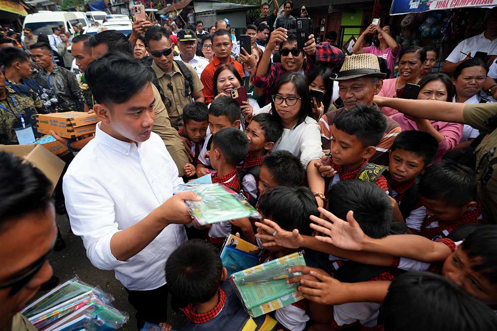  Wapres Gibran Rakabuming Raka Kunjungi Sulawesi Selatan Tinjau Pelaksanaan Makan Gratis